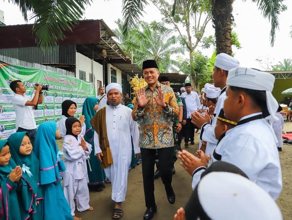 Musa Rajekshah Minta Anak Pesantren Kuasai Digital